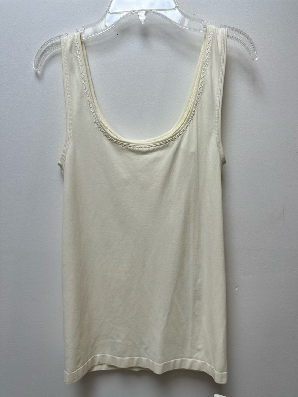 Elie Tahari Cream Sleeveless Scoop Tank Top size M/L